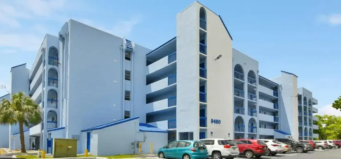 9460 FONTAINEBLEAU Boulevard # 324, Miami FL 33172 photo 2