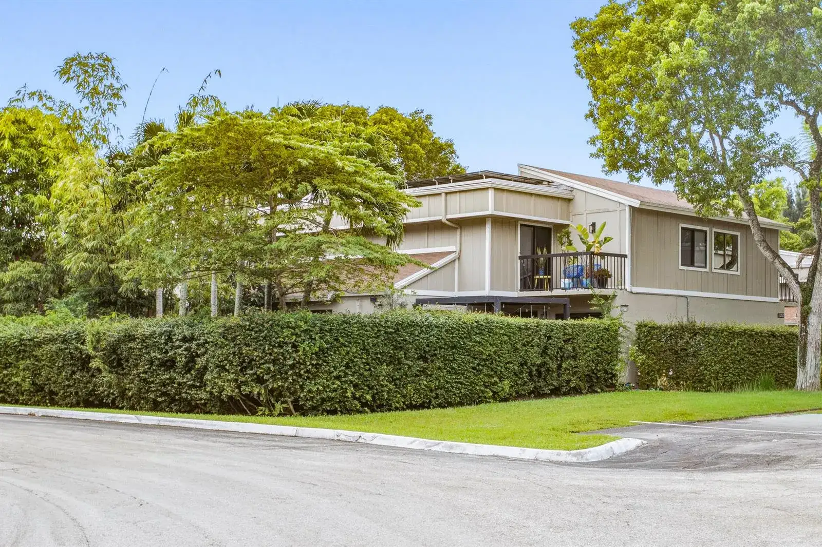 13278 NW 5th Court, Plantation FL 33325 photo 2