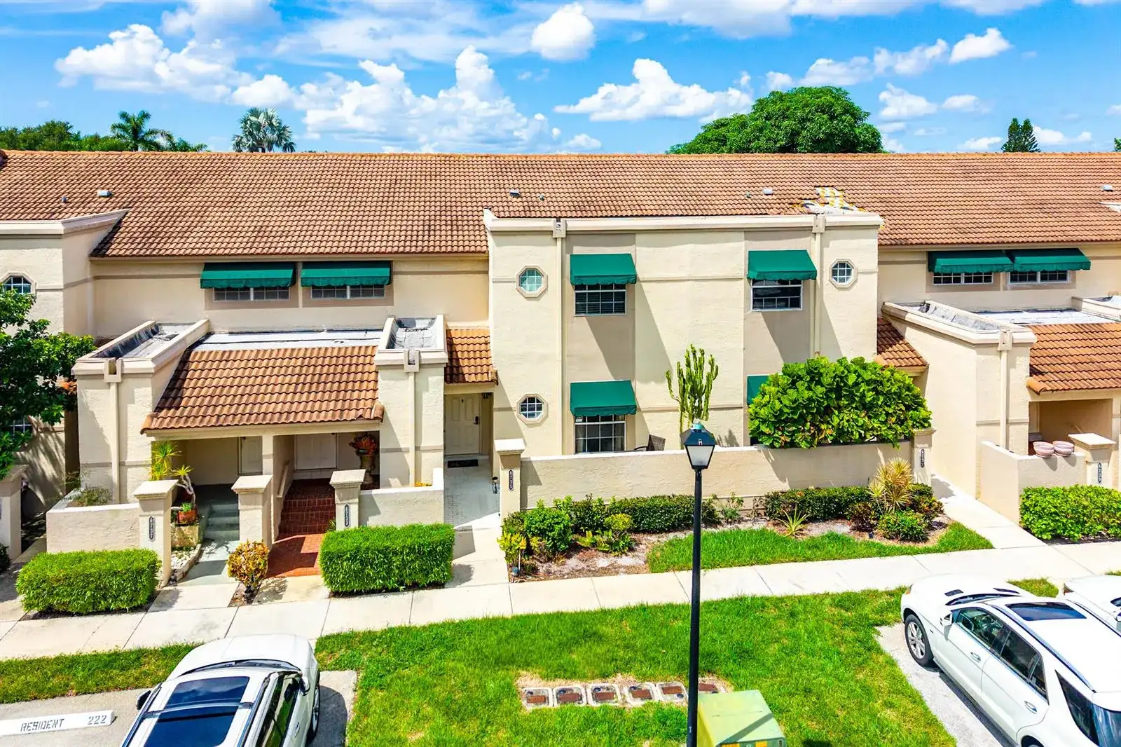 6735 Via Regina, Boca Raton FL 33433 photo 2