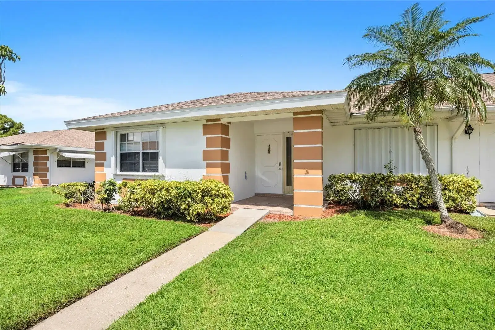 1218 S Lakes End Drive Apt a, Fort Pierce FL 34982
