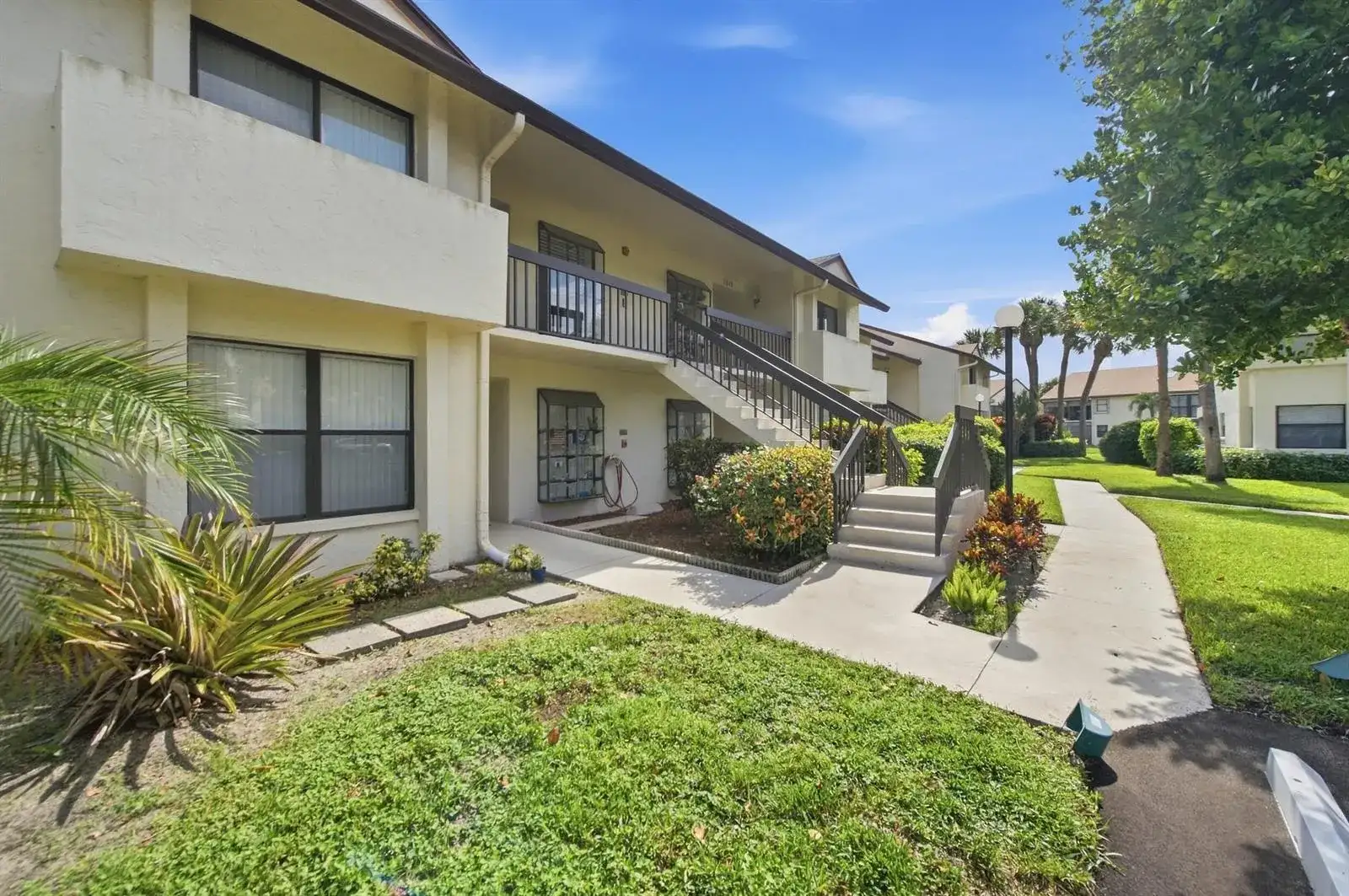3340 LUCERNE PARK Drive, FL 33467 photo 2