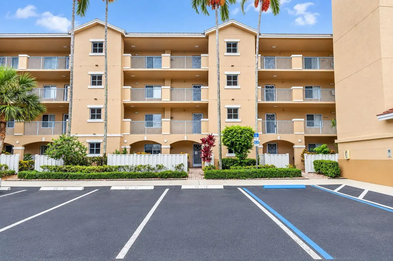 12547 Imperial Isle Drive # 303, Boynton Beach FL 33437 photo 3