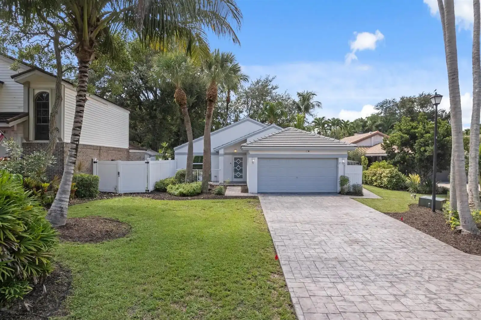 4120 NW 1st Court, Delray Beach FL 33445