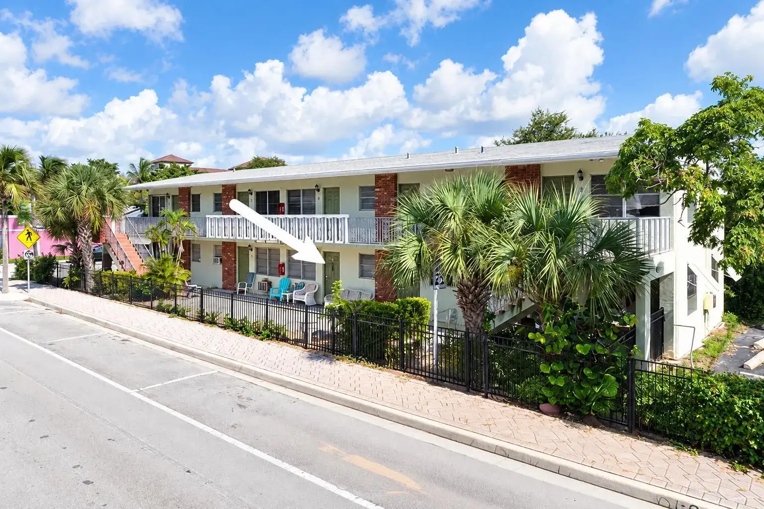 220 Lucerne Avenue # 3, FL 33460 photo 2
