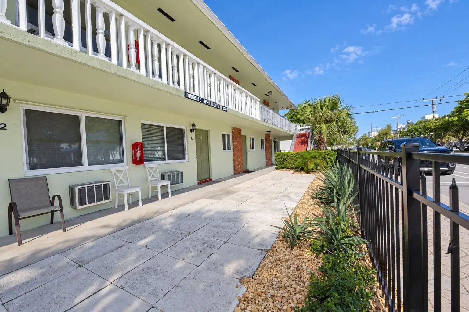 220 Lucerne Avenue # 3, FL 33460 photo 4