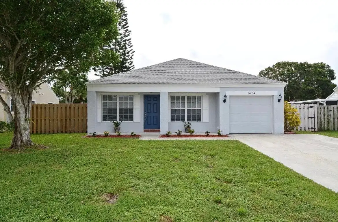5754 PEBBLE BROOK Lane, Boynton Beach FL 33472