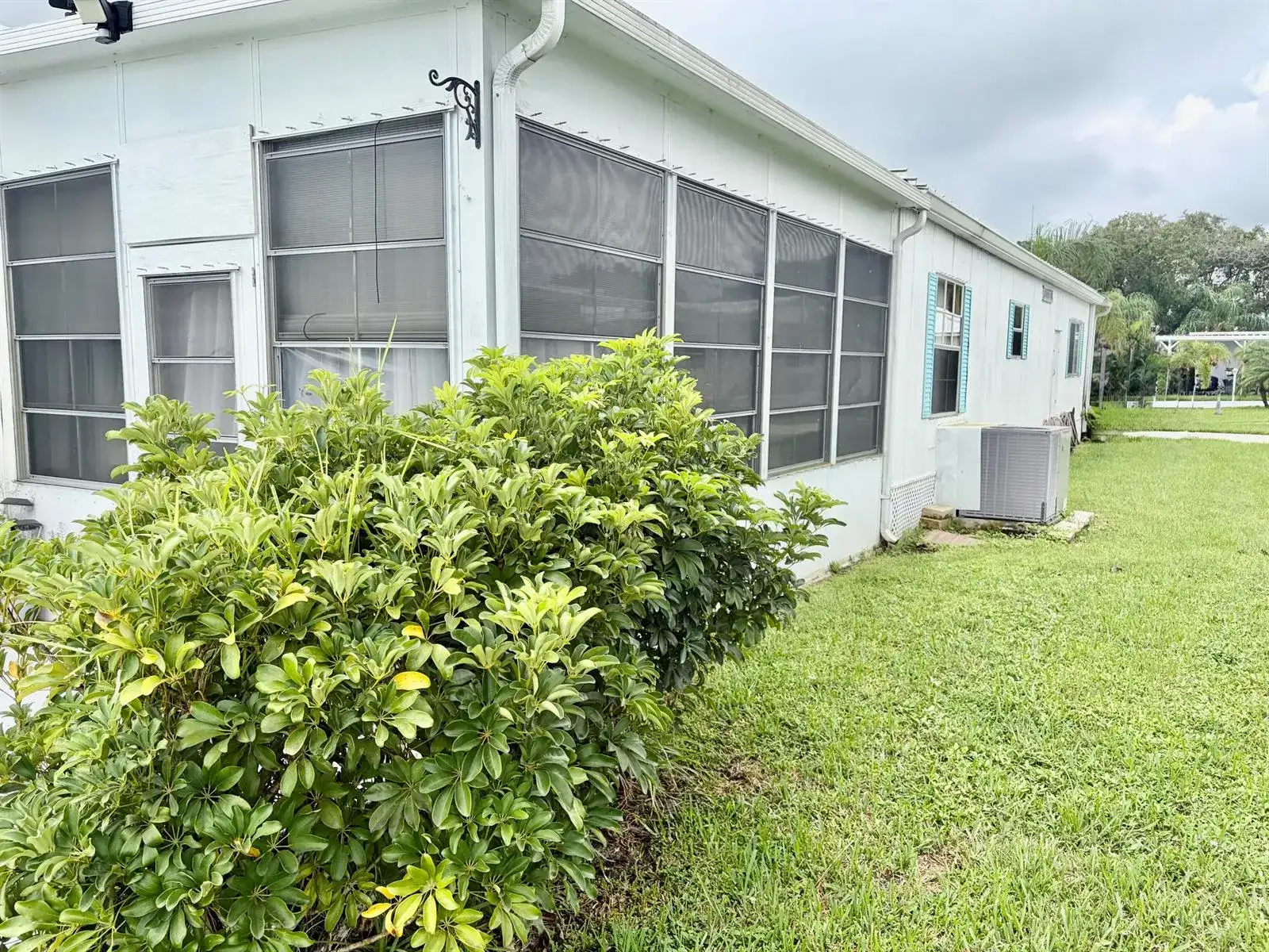 10 La Paloma Lane, Port St. Lucie FL 34952 photo 2
