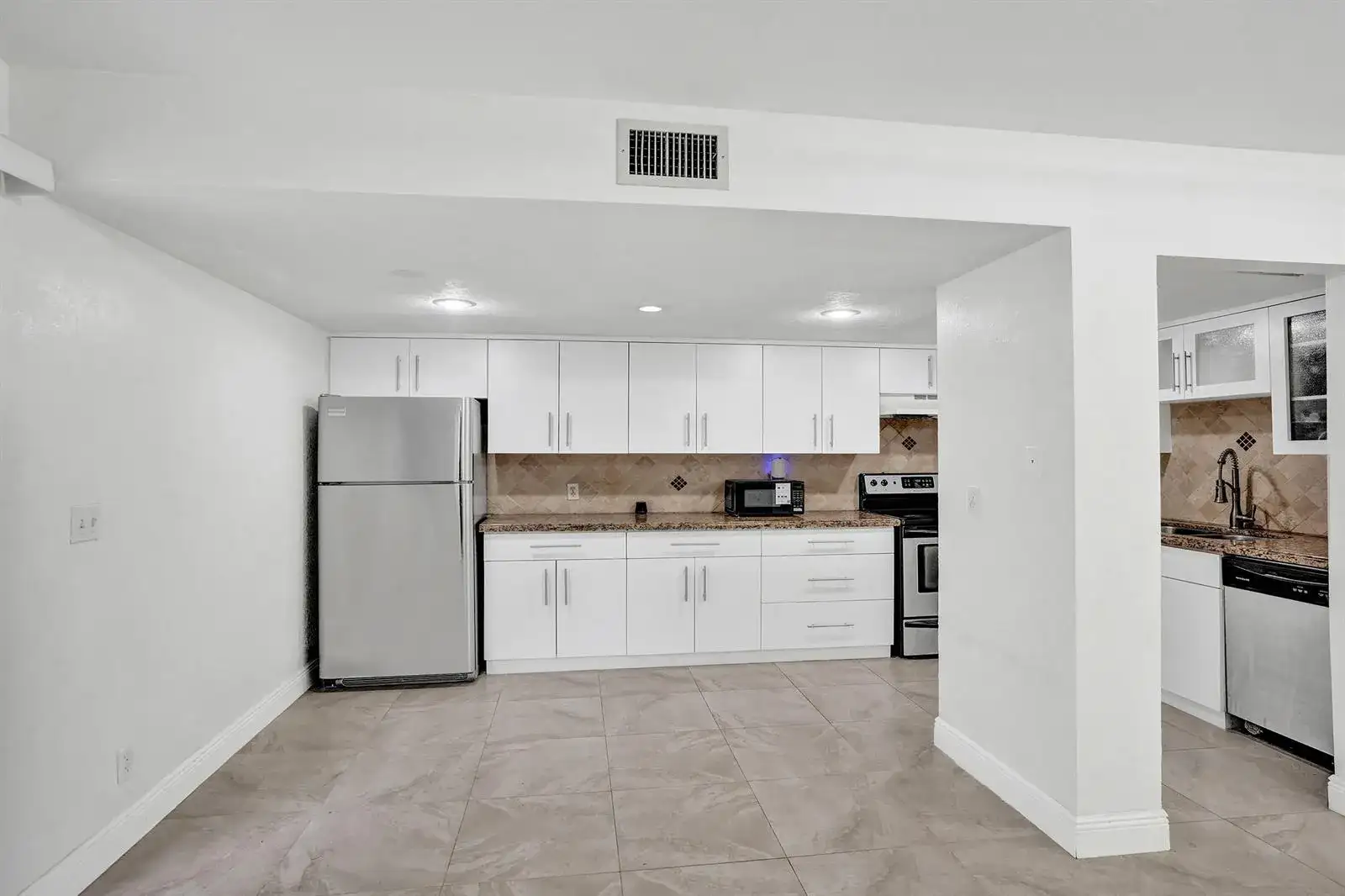 8091 NW 12TH Street # H, Margate FL 33063 photo 4