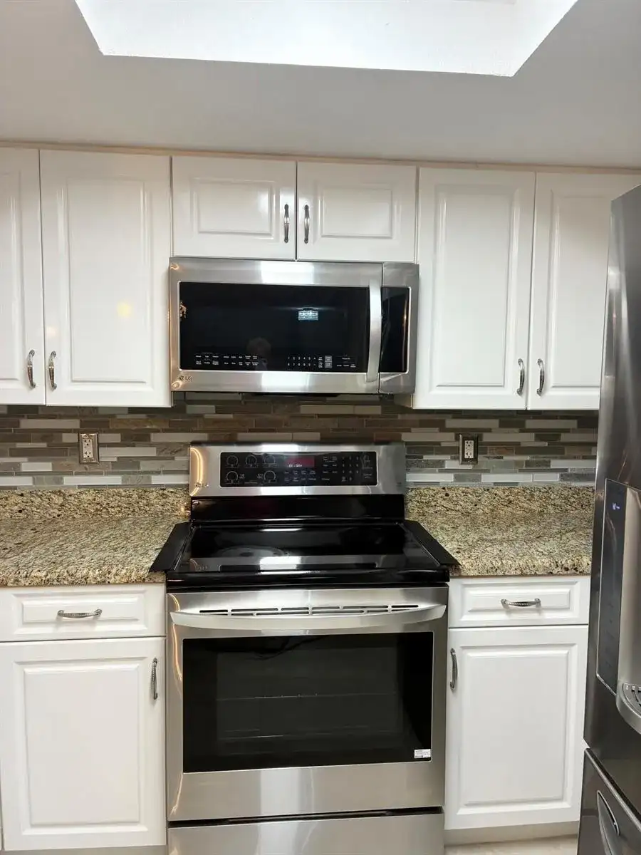 1000 CRESTWOOD Court S # 1005, Royal Palm Beach FL 33411 photo 4