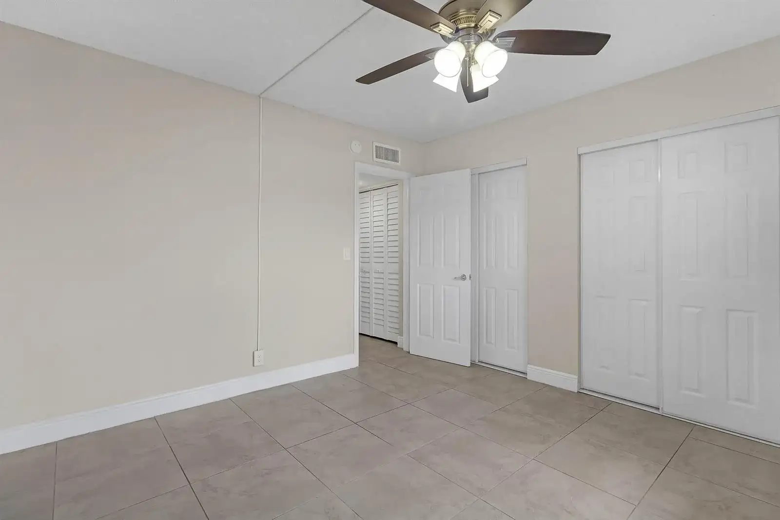 520 NE 45TH Street # 4, Boca Raton FL 33431 photo 4