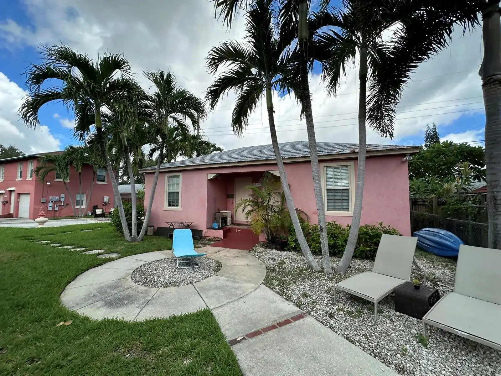227 FORESTERIA Drive # D, Lake Park FL 33403