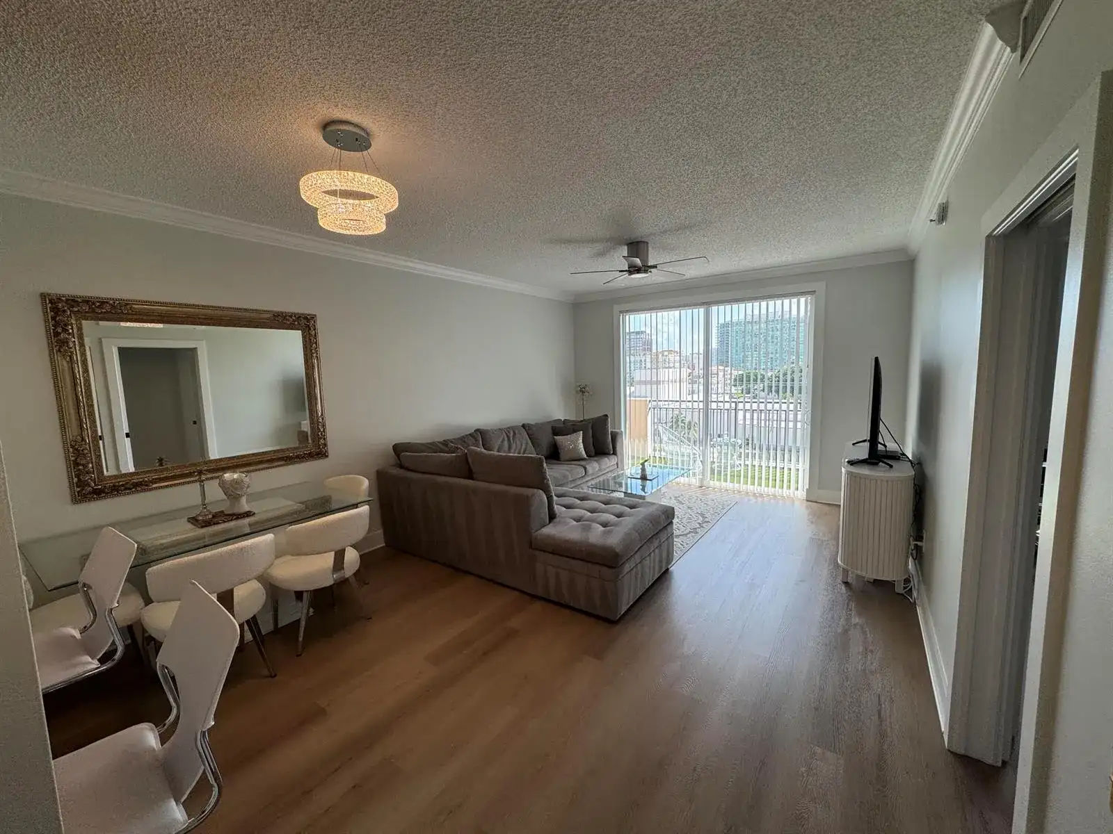 616 CLEARWATER PARK Road # 805, West Palm Beach FL 33401 photo 2
