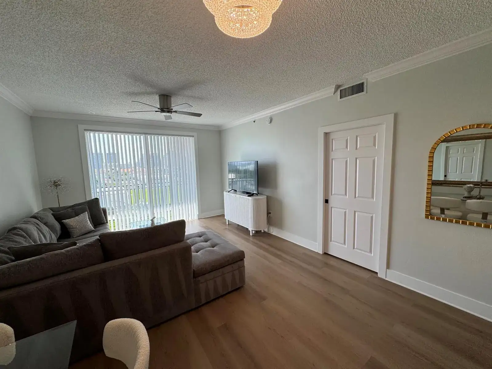 616 CLEARWATER PARK Road # 805, West Palm Beach FL 33401 photo 3