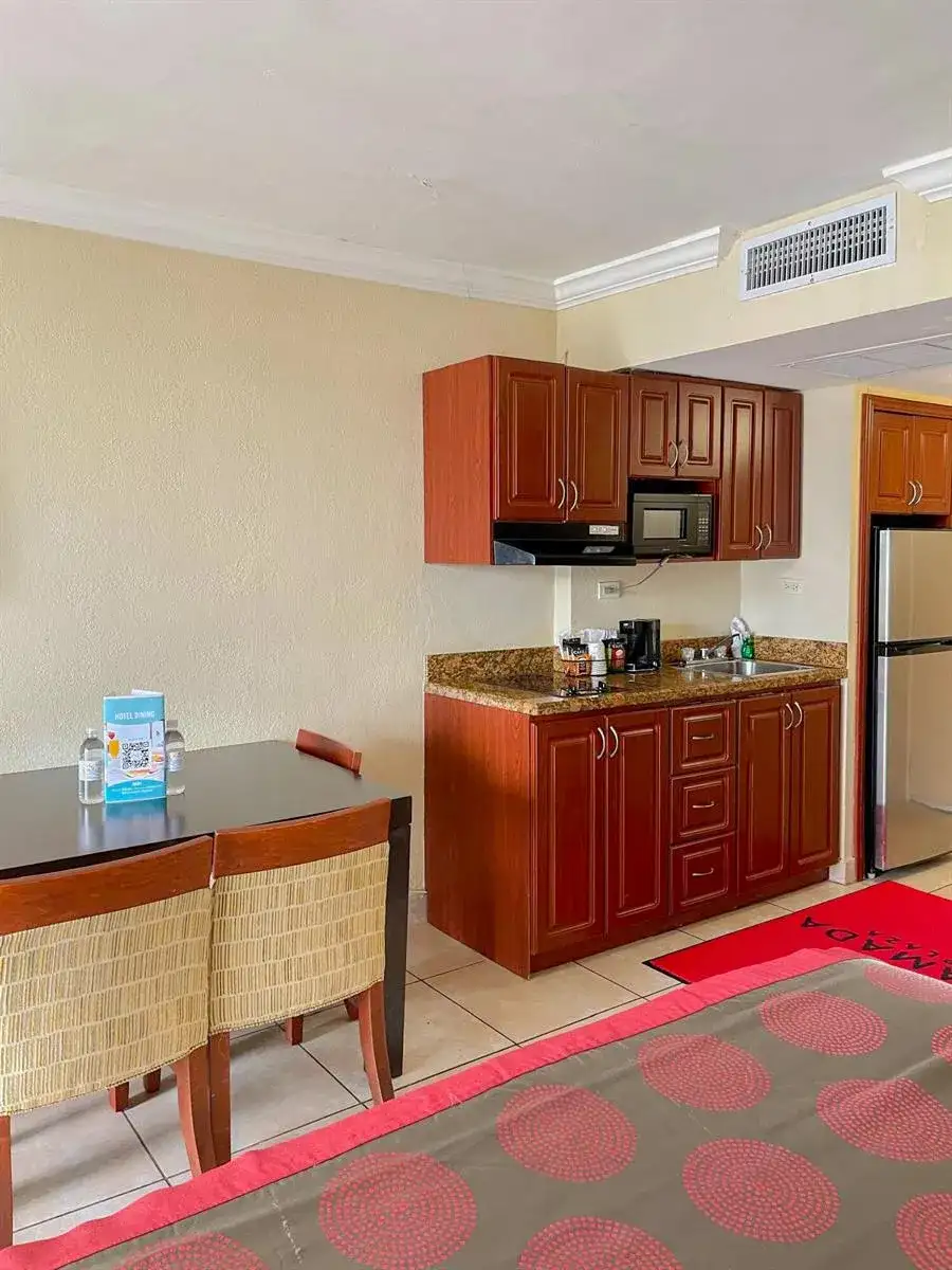 19201 Collins Avenue # 1034, Sunny Isles Beach FL 33160 photo 5