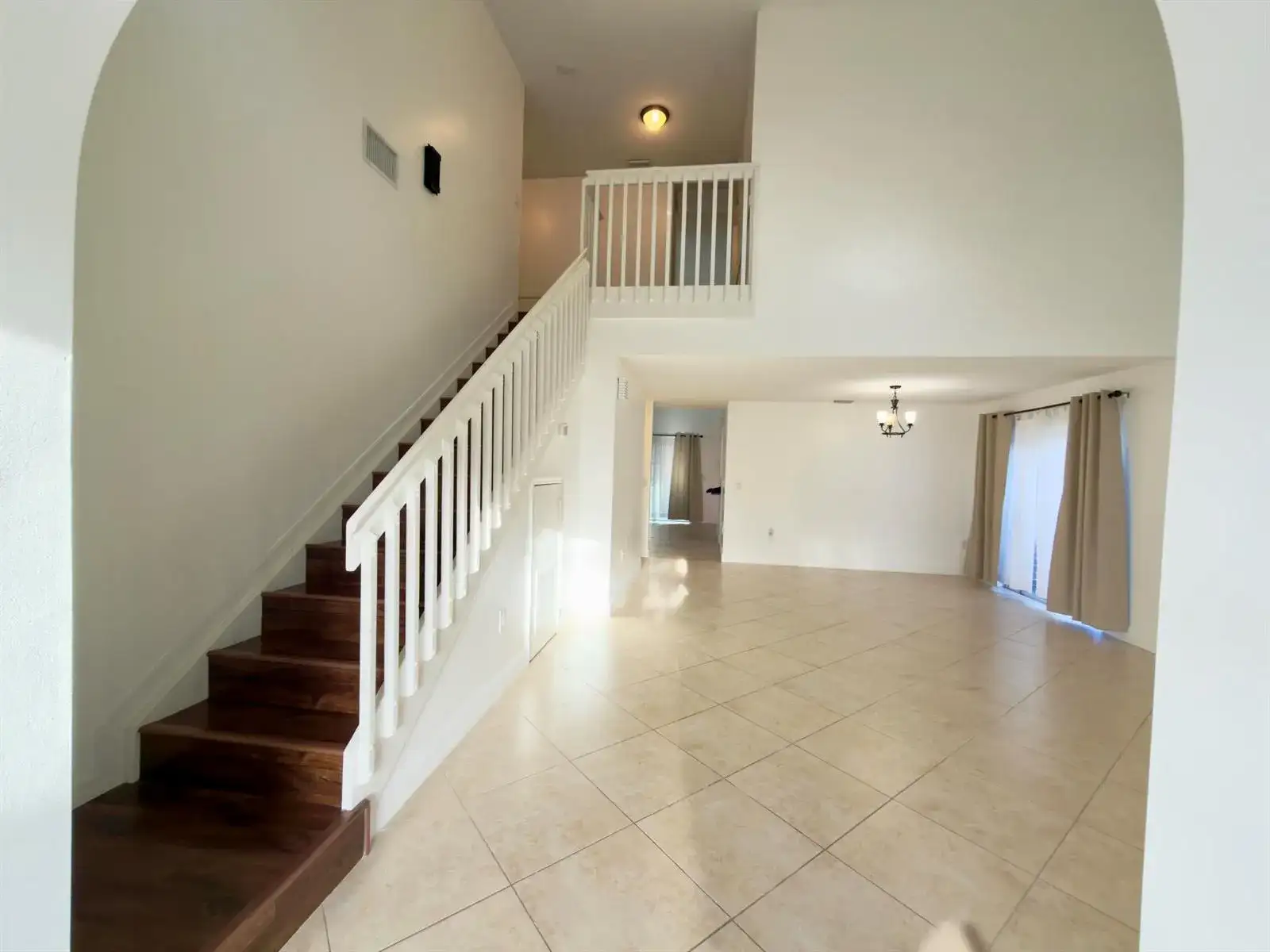 3154 NW 72ND Avenue, Margate FL 33063 photo 3