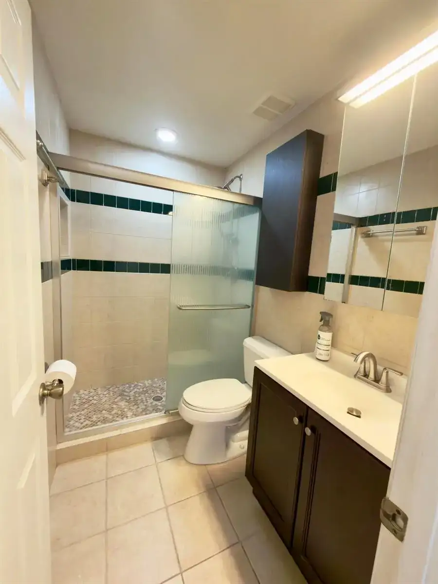 3154 NW 72ND Avenue, Margate FL 33063 photo 5