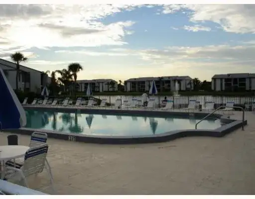 1105 GREEN PINE Boulevard # C2, West Palm Beach FL 33409 photo 4
