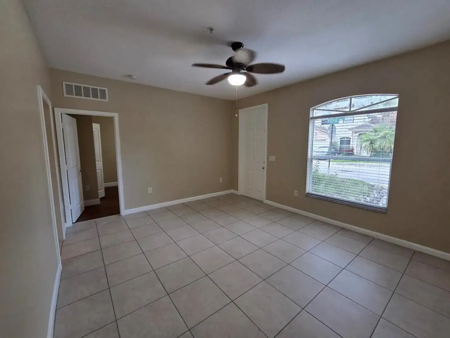 4661 VILLAS SANTORINI Drive, Lake Worth FL 33461 photo 3
