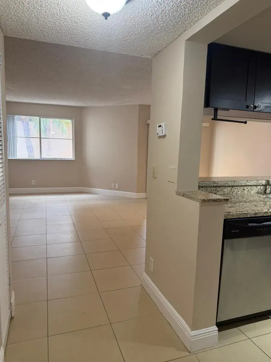9901 WESTVIEW Drive # 324, Coral Springs FL 33076