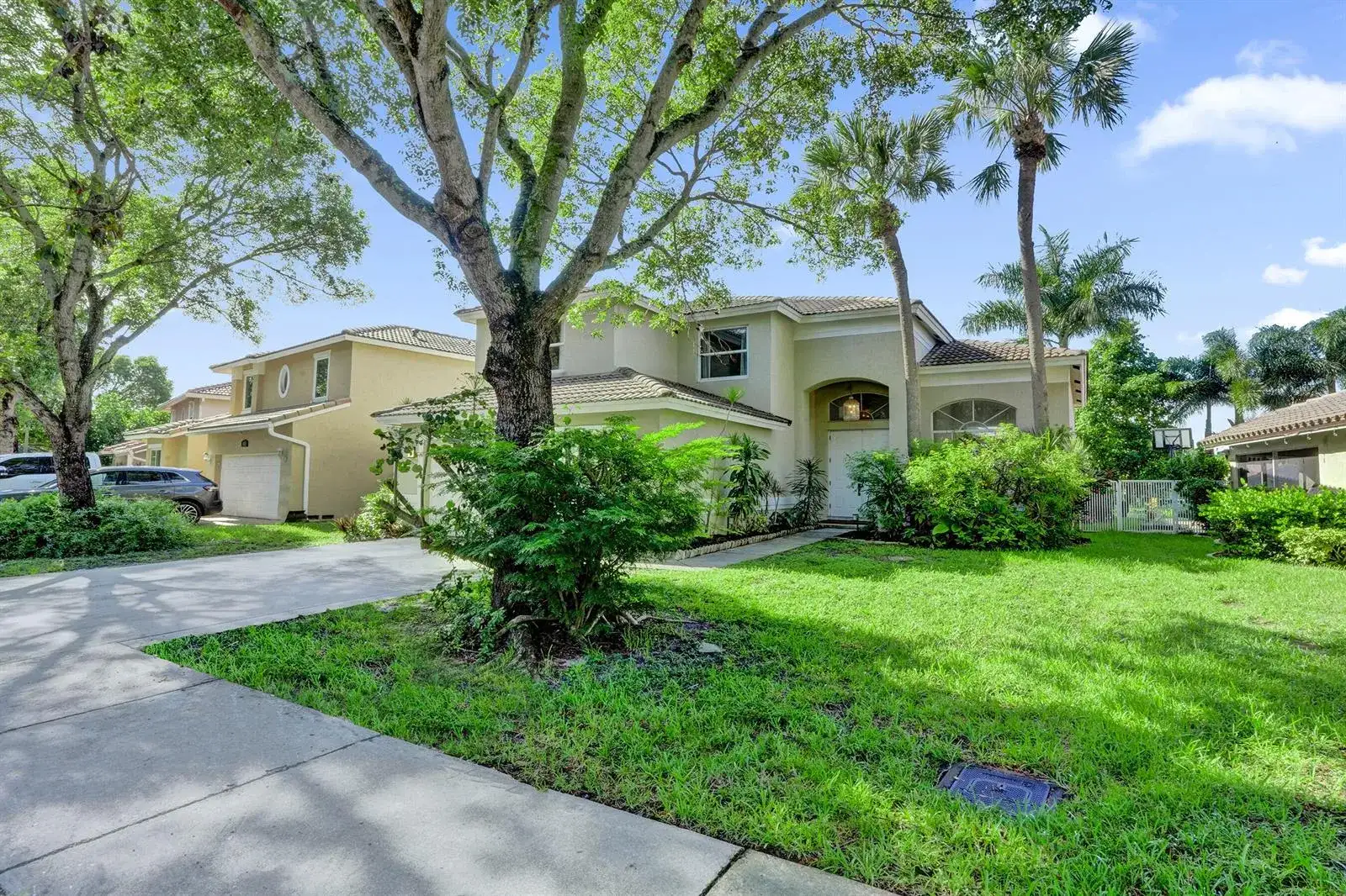 4032 NW 63RD Street, Coconut Creek FL 33073 photo 2