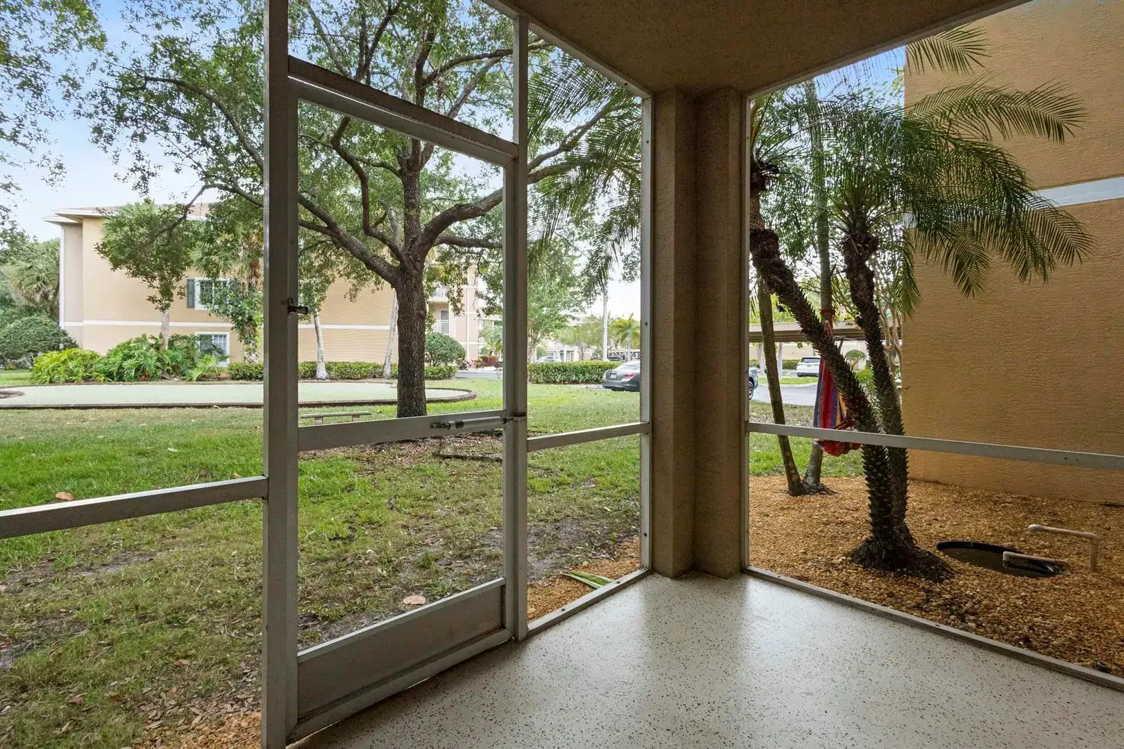 6450 EMERALD DUNES Drive # 103, West Palm Beach FL 33411