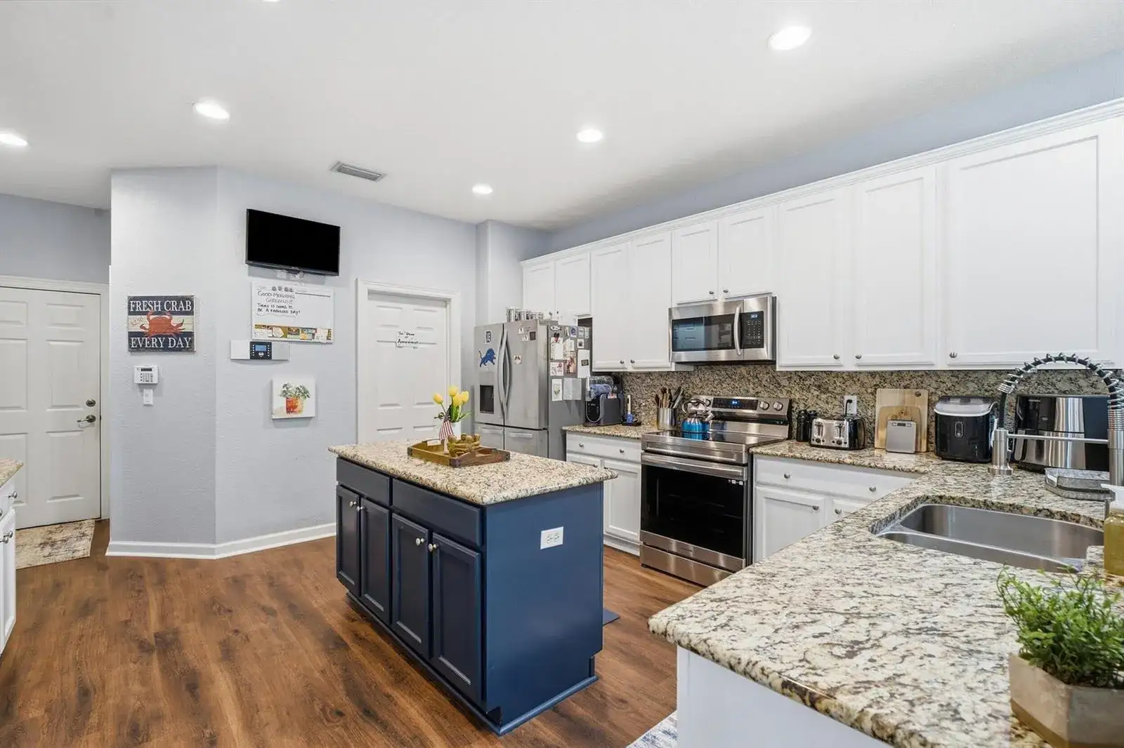 5935 SE Crooked Oak Avenue, Hobe Sound FL 33455 photo 4