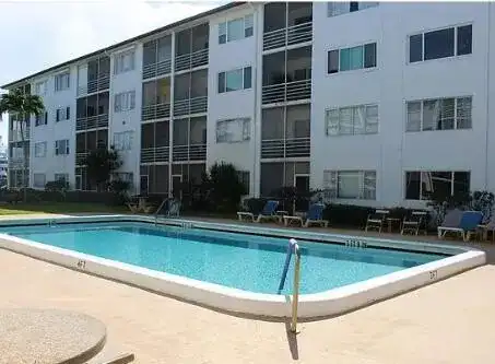 4500 N FLAGLER Drive # D2, West Palm Beach FL 33407