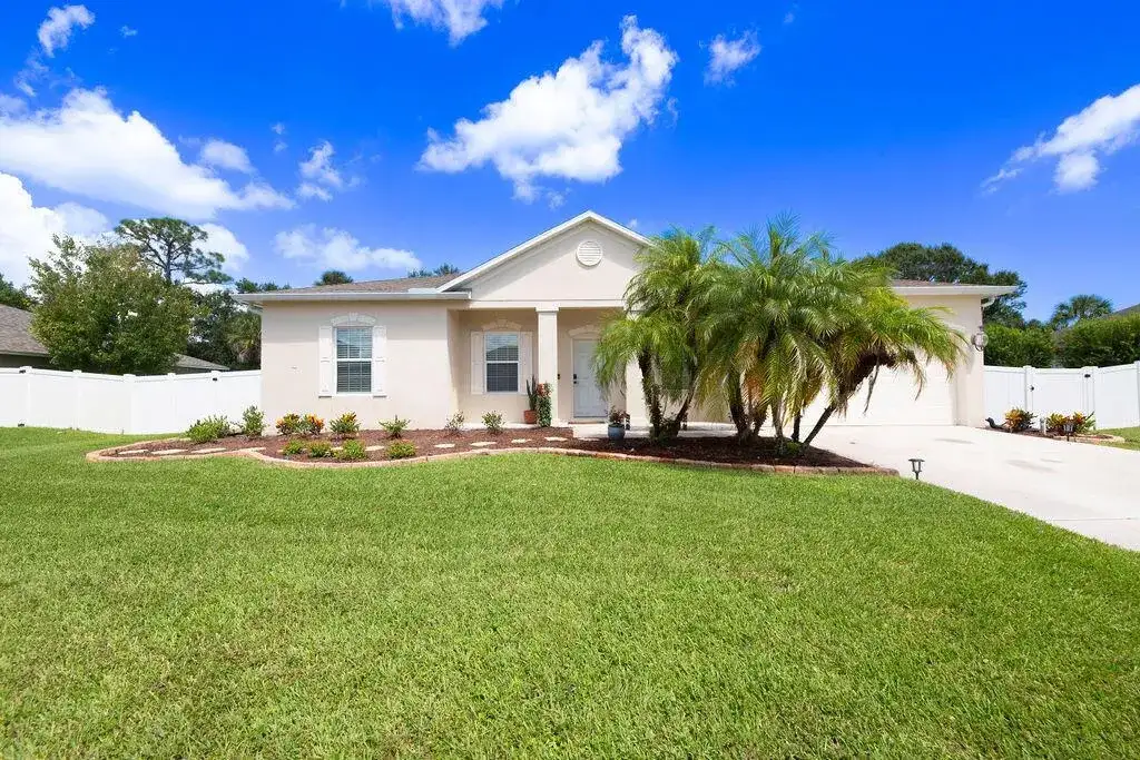 4839 ASHLEY LAKE Circle, Vero Beach FL 32967 photo 2