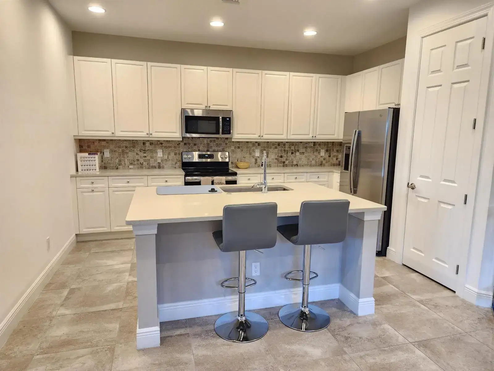 21029 SW MODENA Way, Port St. Lucie FL 34986 photo 4