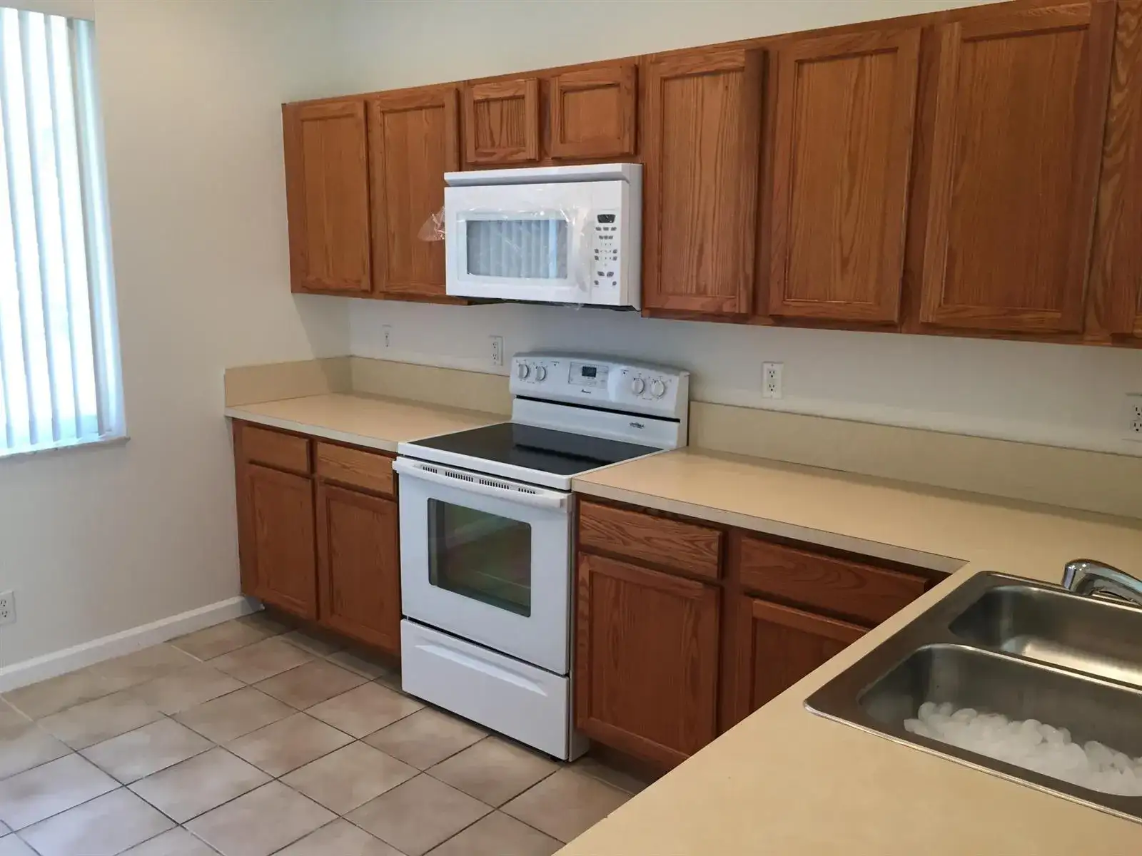 3121 N EVERGREEN Circle, Boynton Beach FL 33426 photo 2
