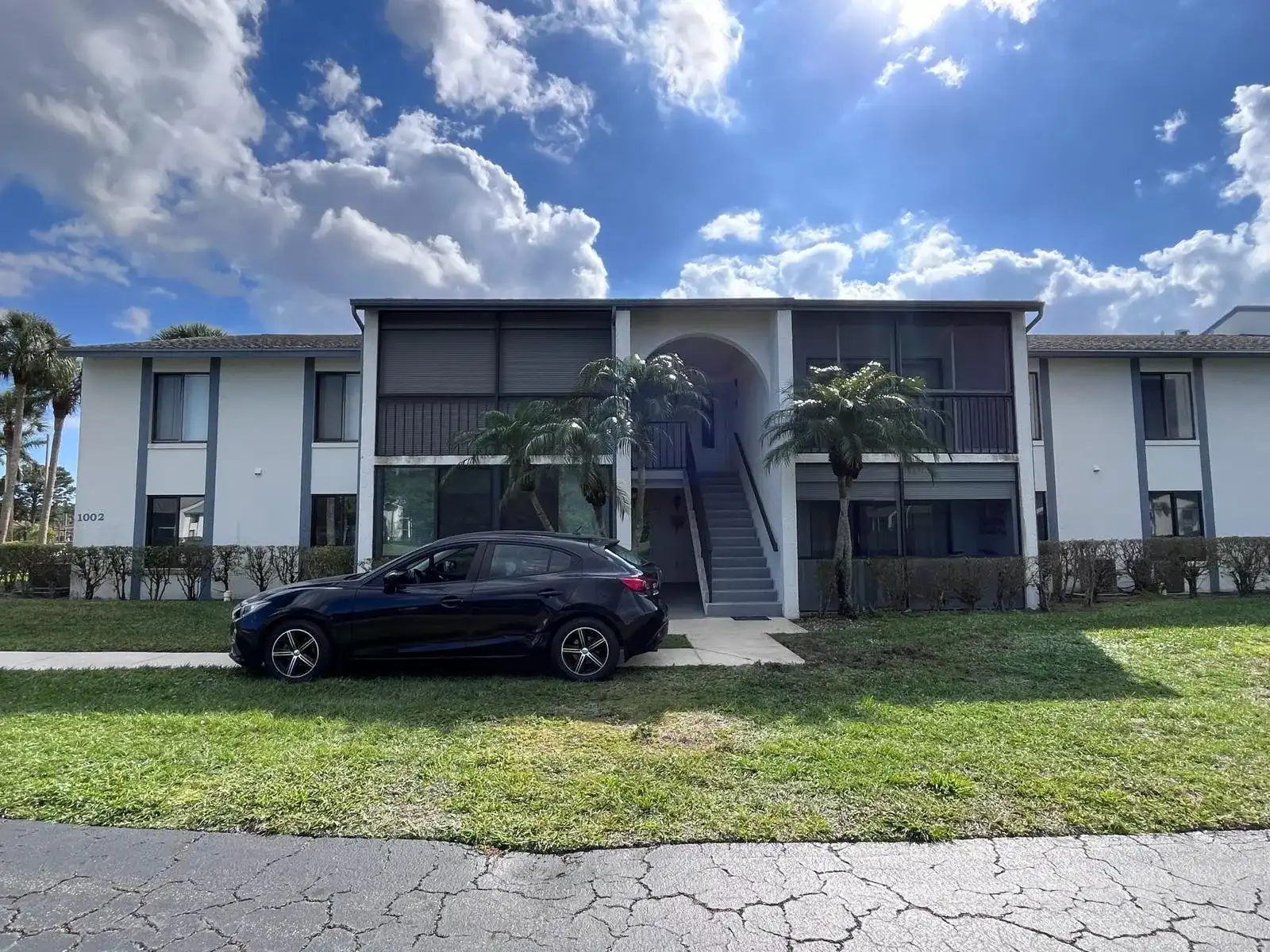 1002 Green Pine Boulevard # F2, West Palm Beach FL 33409