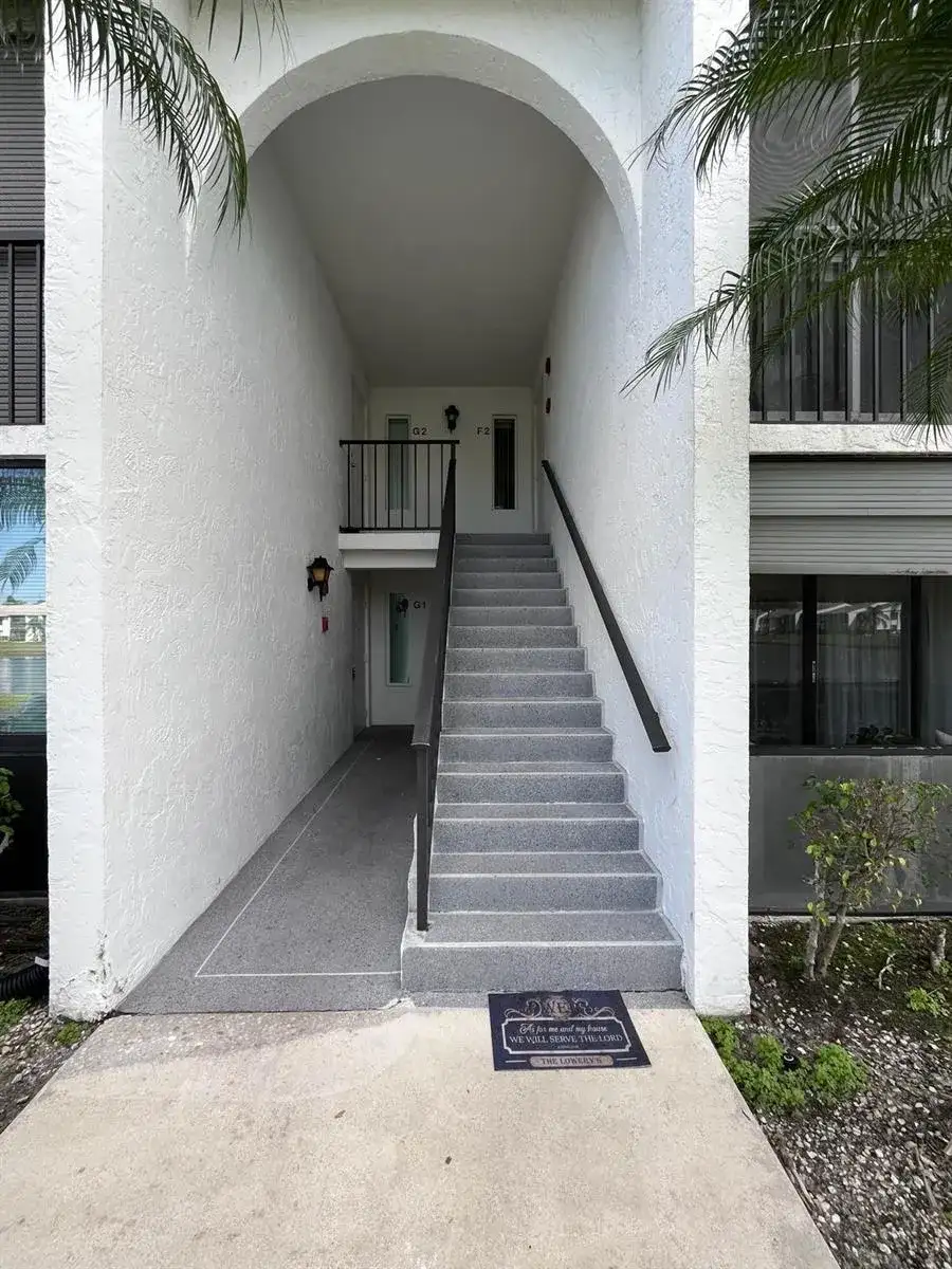 1002 Green Pine Boulevard # F2, West Palm Beach FL 33409 photo 2