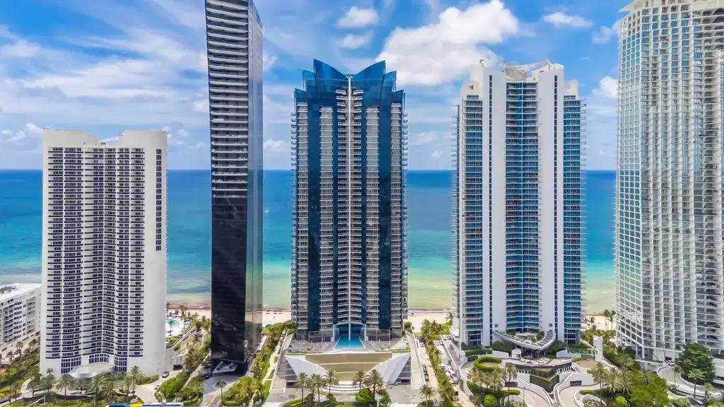 17121 Collins Avenue # 2207, Sunny Isles Beach FL 33160