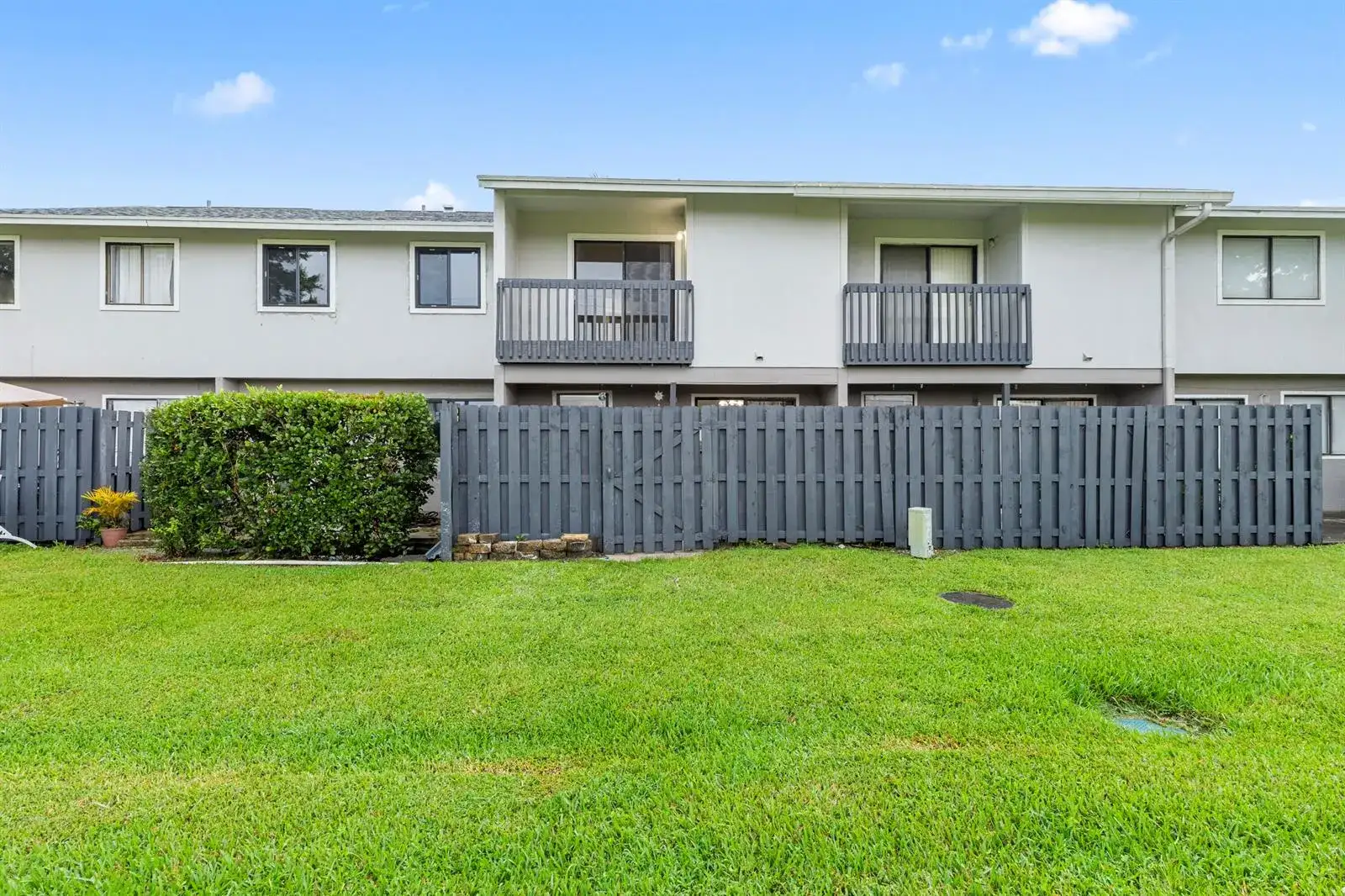 5703 Channel Drive, FL 33463 photo 2