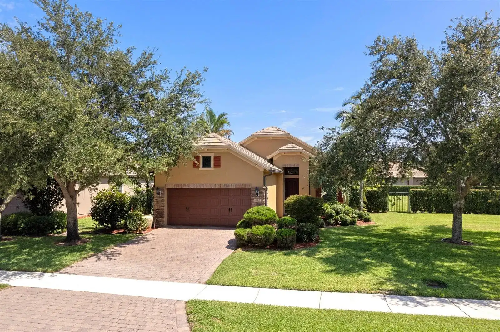 3305 FLORENCE Street, Wellington FL 33414 photo 2