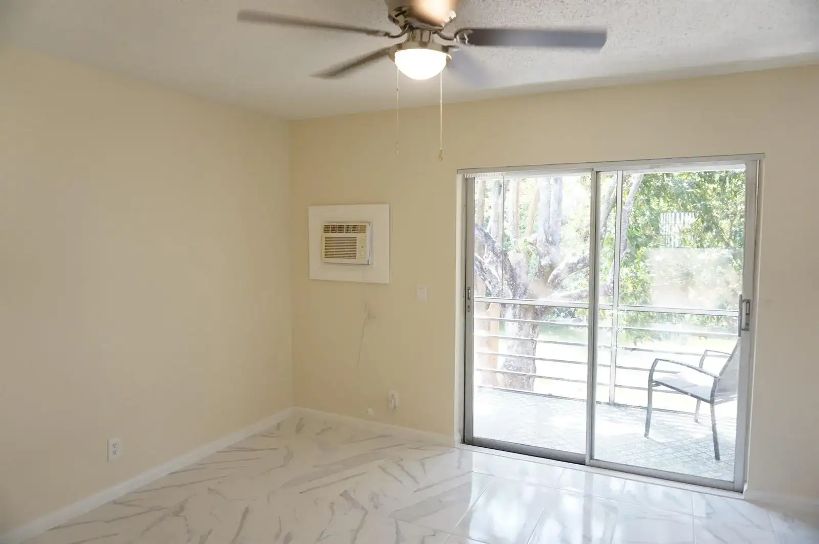 33 Windsor B, West Palm Beach FL 33417 photo 5