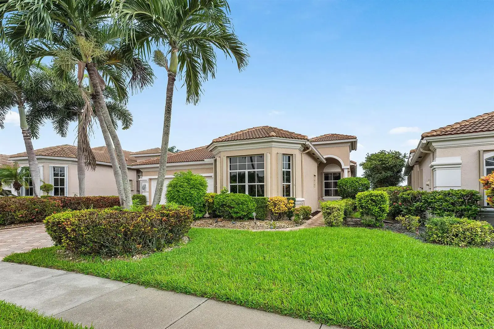 6947 FAIRWAY LAKES Drive, Boynton Beach FL 33472 photo 3