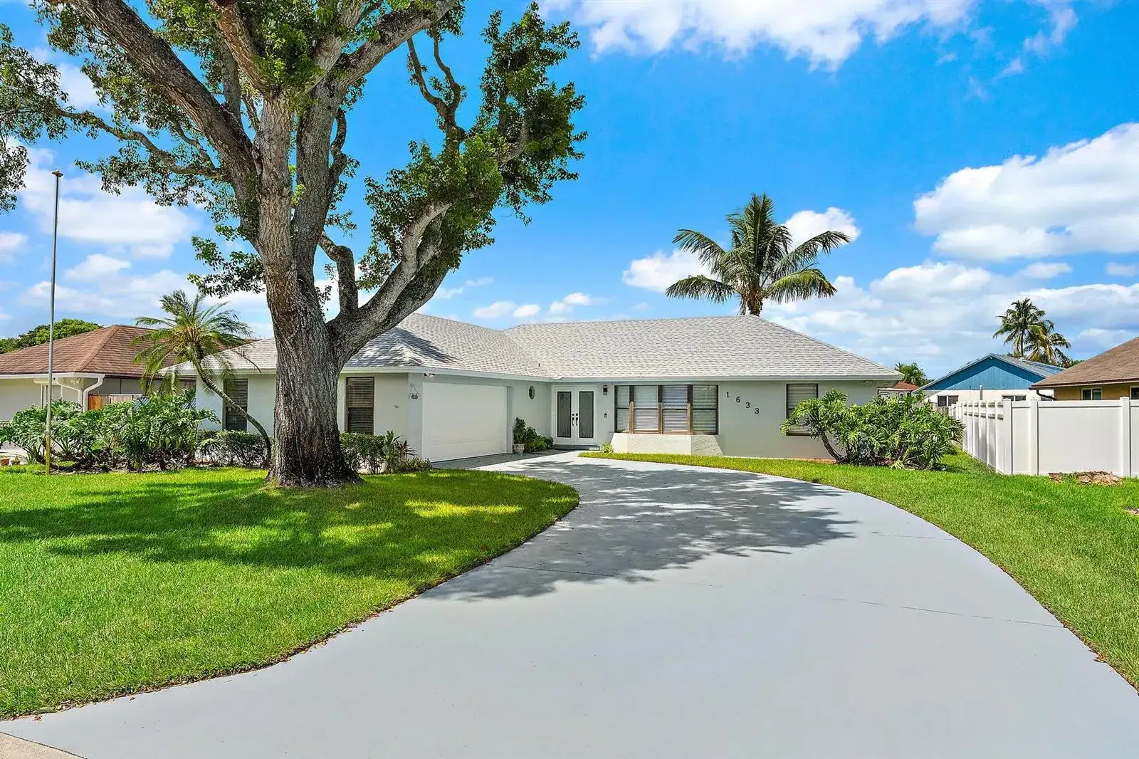 1633 WOODS BEND Road, West Palm Beach FL 33406 photo 4