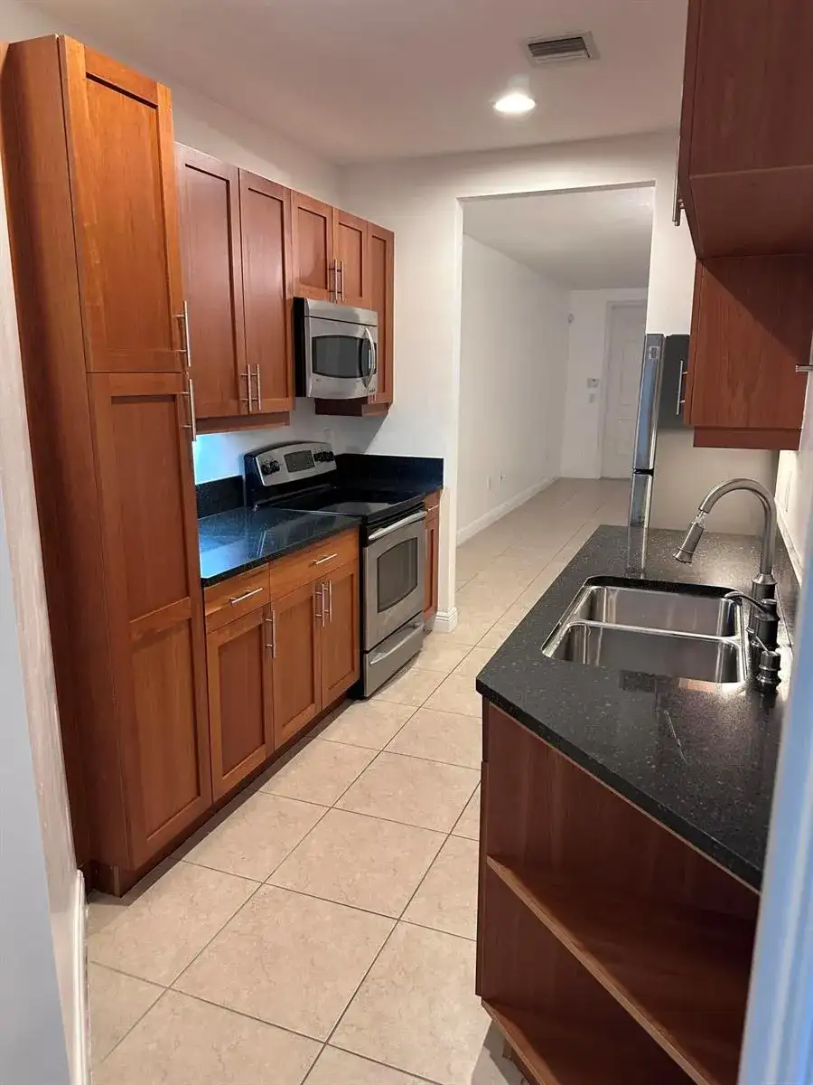 252 SW 14TH Avenue # 252, Fort Lauderdale FL 33312 photo 2