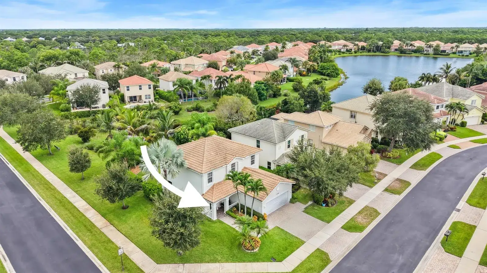 6088 SE Crooked Oak Avenue, Hobe Sound FL 33455 photo 2