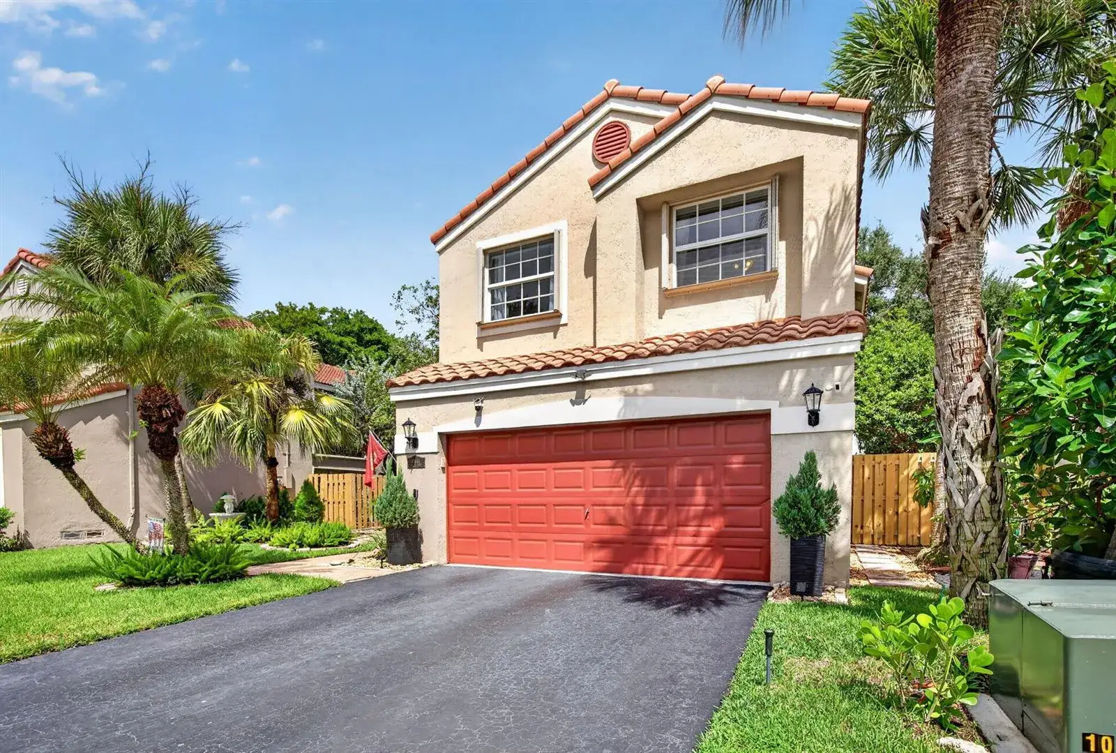 10531 NW 11TH Court, Plantation FL 33322