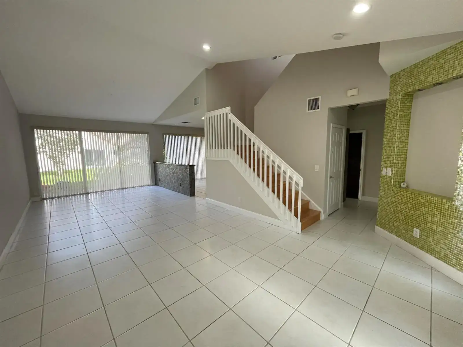 23395 Water Circle, Boca Raton FL 33486 photo 2