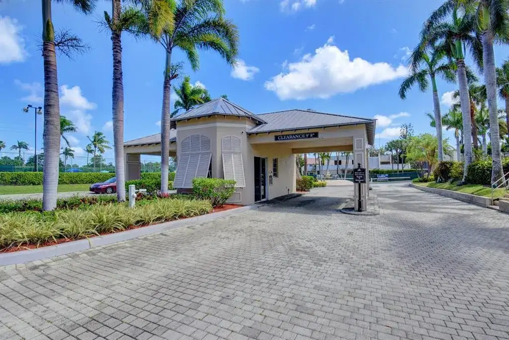14 ROYAL PALM Way # 5050, Boca Raton FL 33432 photo 3