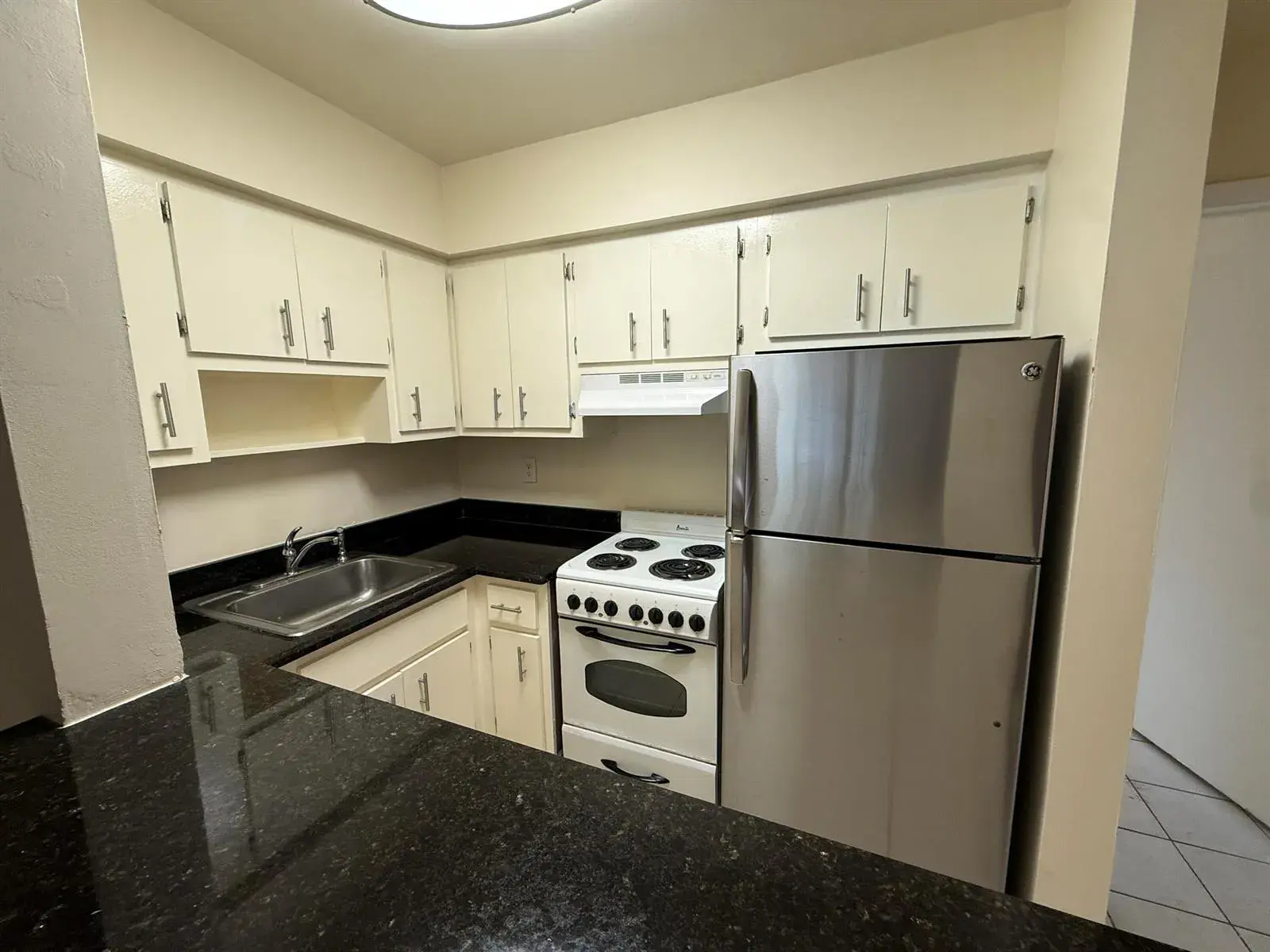 909 SE 14TH Court # 5, Fort Lauderdale FL 33316