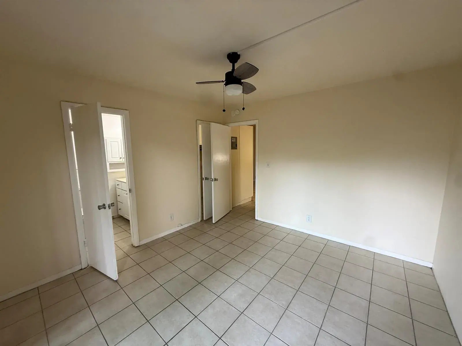 909 SE 14TH Court # 5, Fort Lauderdale FL 33316