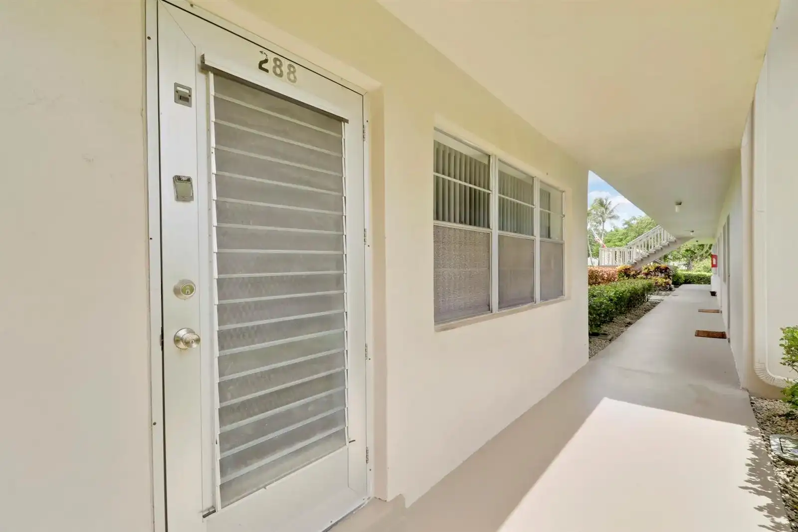 288 Northampton # O, West Palm Beach FL 33417