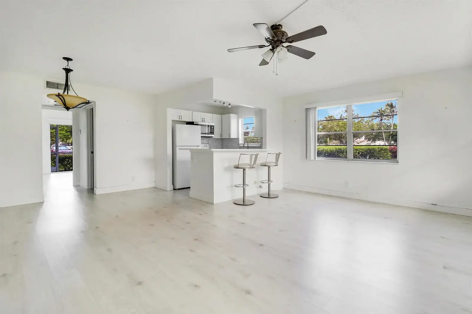 288 Northampton # O, West Palm Beach FL 33417 photo 2