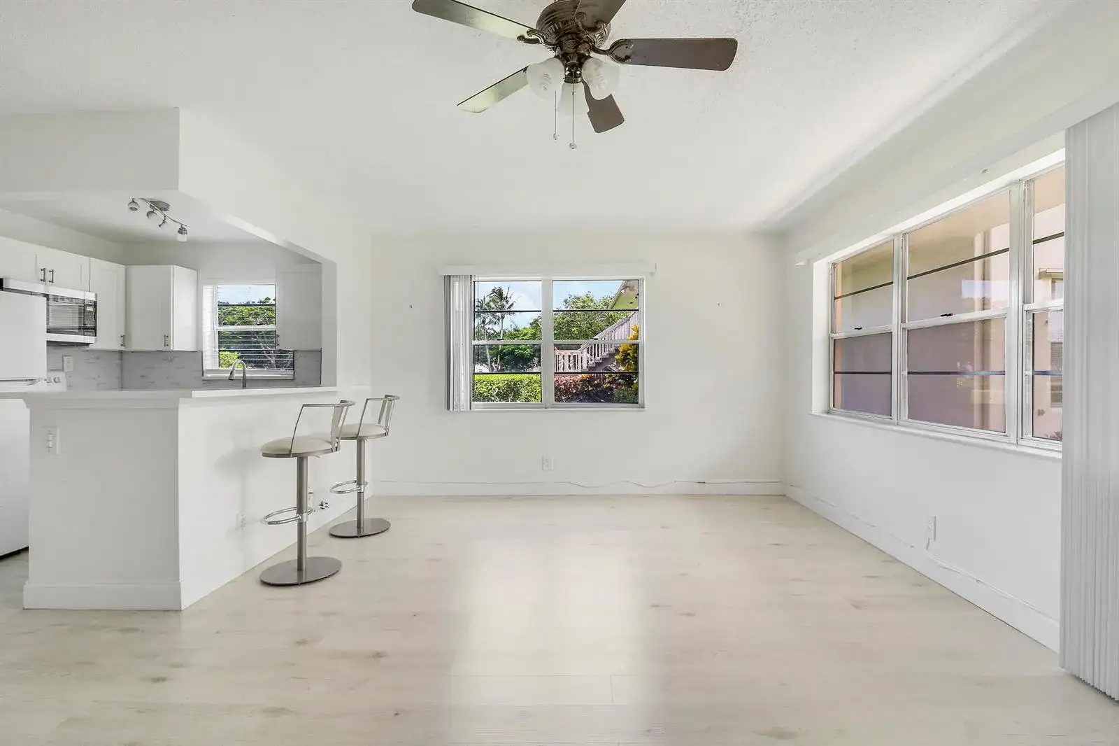 288 Northampton # O, West Palm Beach FL 33417 photo 4