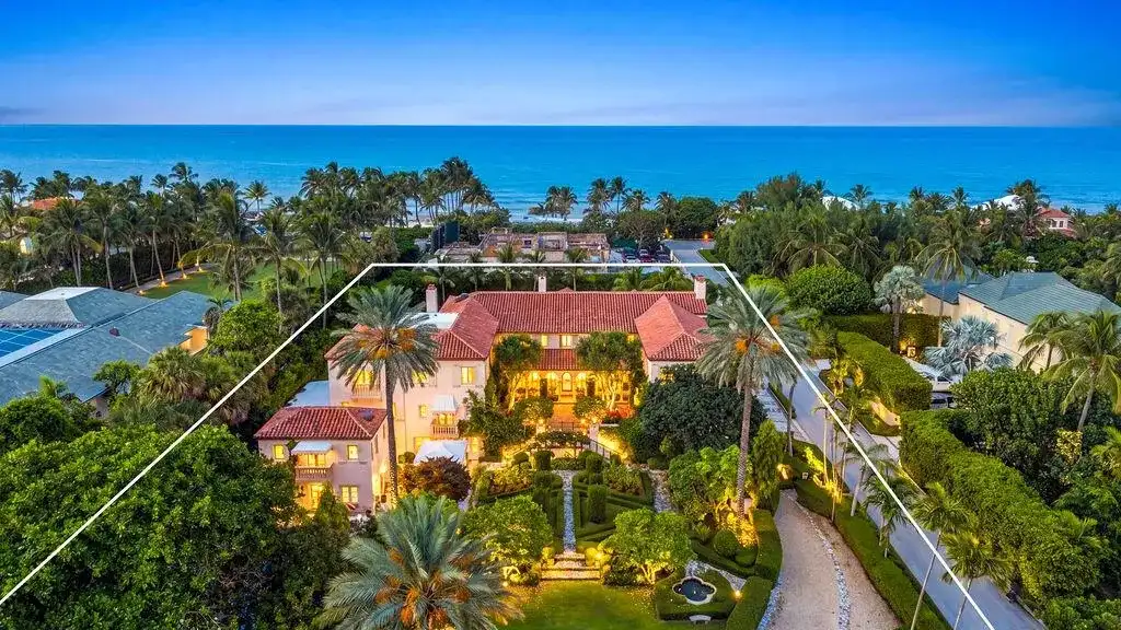 111 Via Del Lago, Palm Beach FL 33480