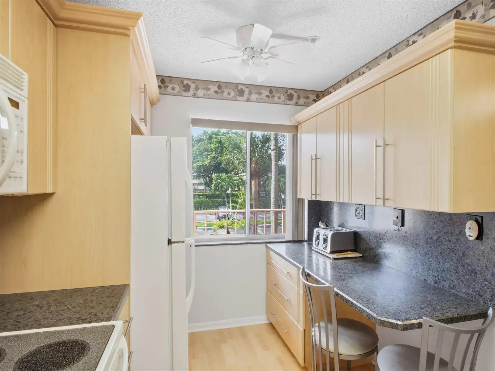 7145 Huntington Lane # 205, Delray Beach FL 33446 photo 4